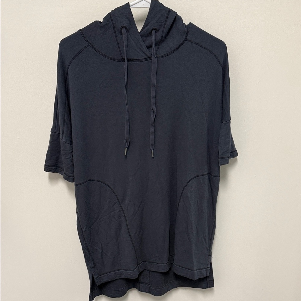 Lou & Grey Charcoal Hooded Tee